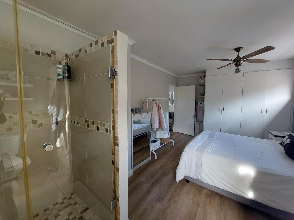 Holiday home Family In Kirstenhof- Solar Heated Pool & Inverter