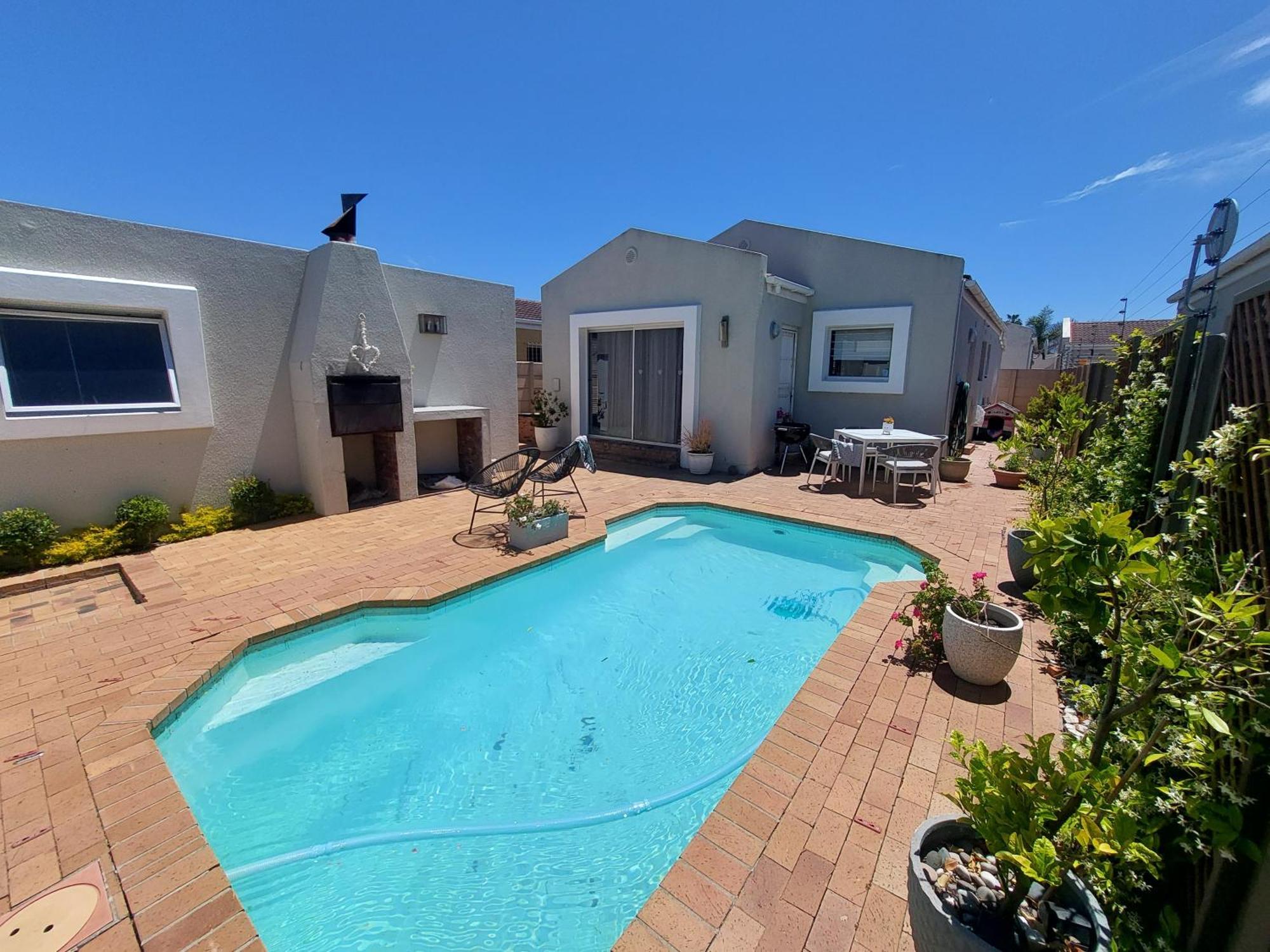 Holiday home Family In Kirstenhof- Solar Heated Pool & Inverter *